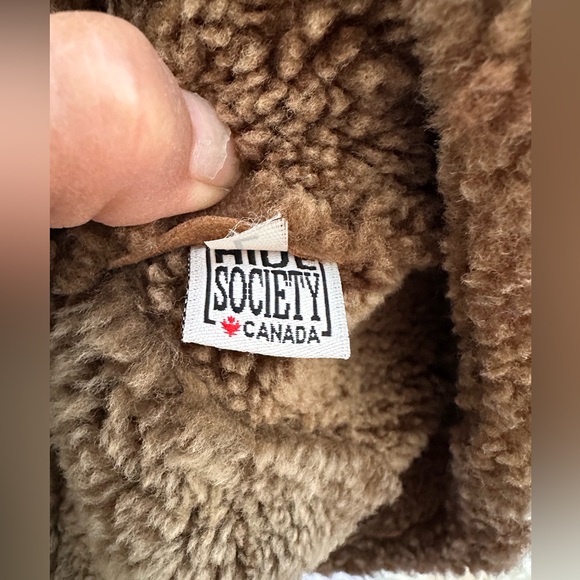 Hide society genuine sheepskin Brown Shearling Coat and hat - Picture 12 of 13